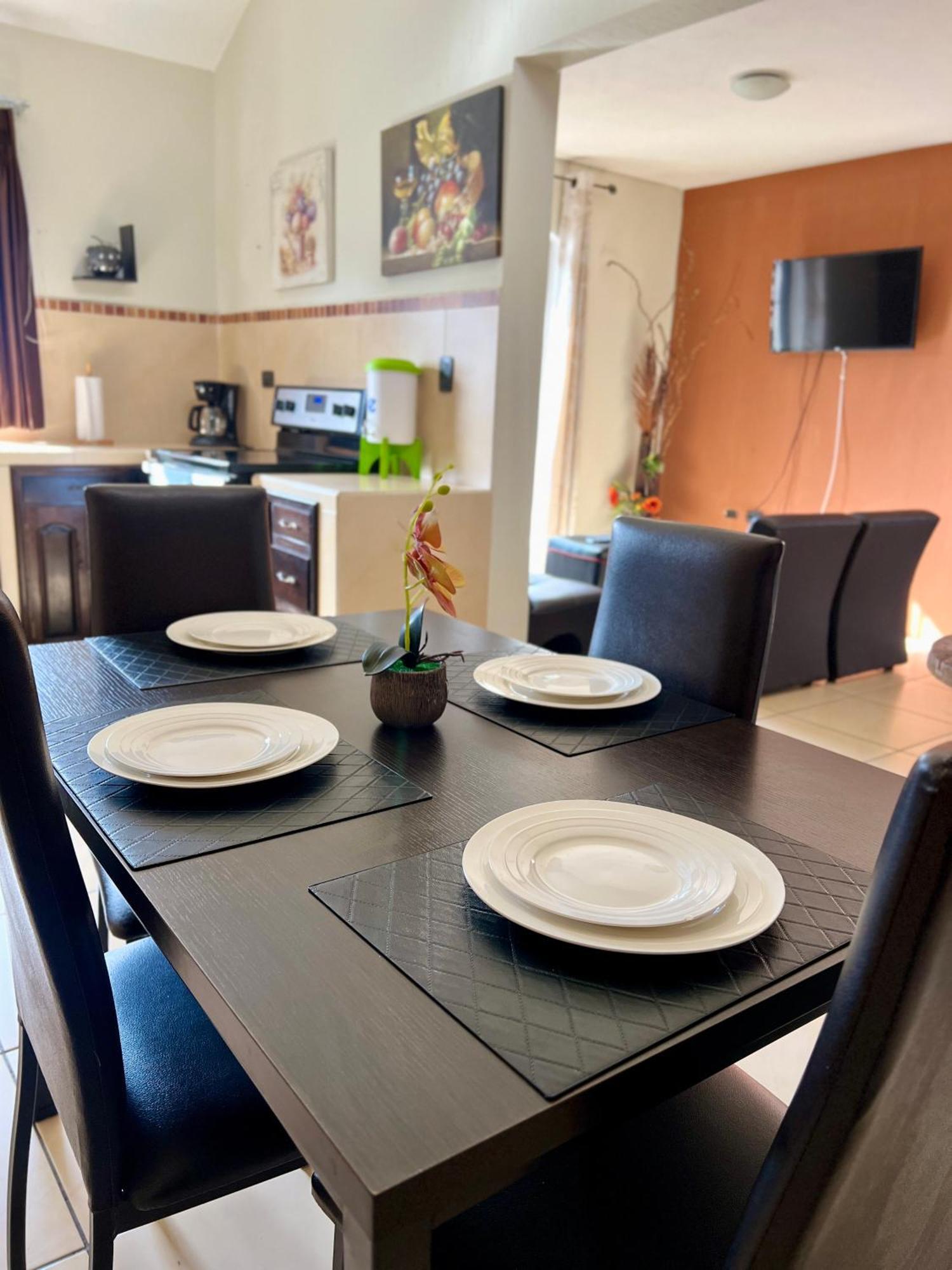 Amplio Apartamento, En Colonia Cerezos, Tercer Nivel Apartment Quetzaltenango Exterior photo