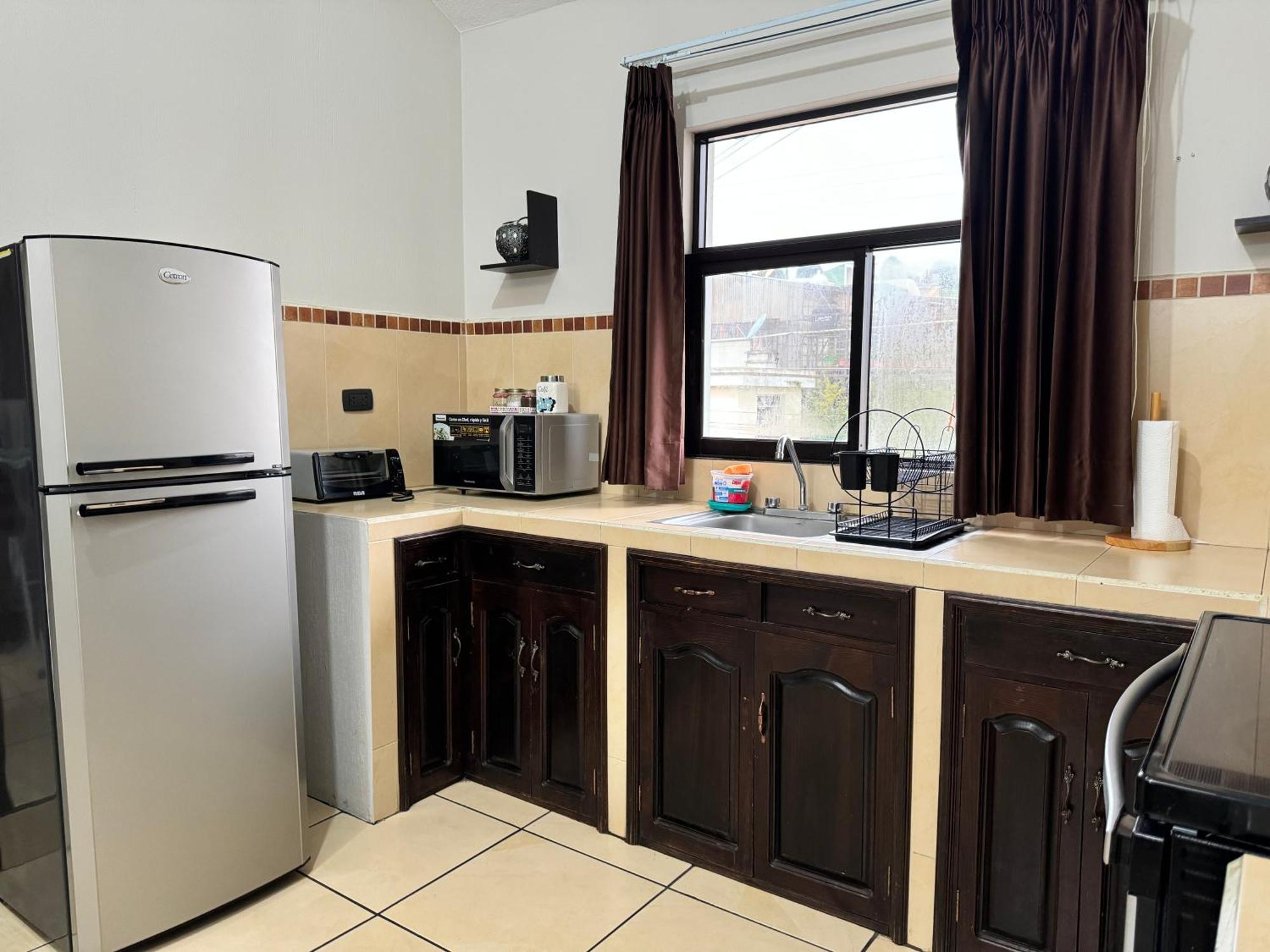 Amplio Apartamento, En Colonia Cerezos, Tercer Nivel Apartment Quetzaltenango Exterior photo